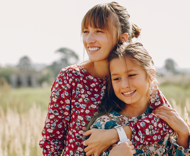 mom and daughter